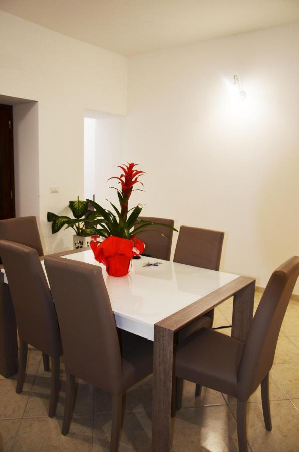 La Tana Delle Lepri Bed & Breakfast Morolo Exterior photo