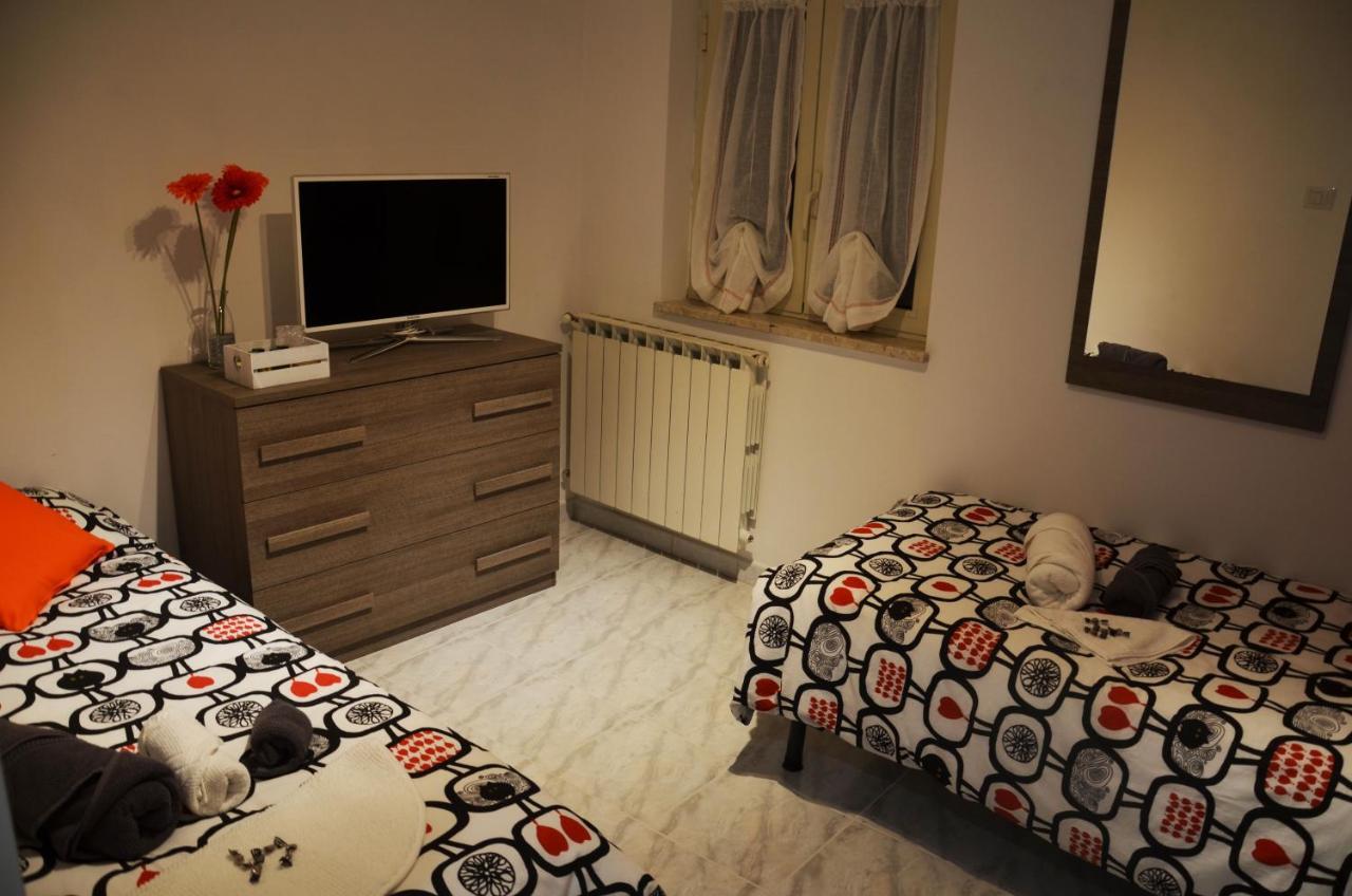 La Tana Delle Lepri Bed & Breakfast Morolo Exterior photo