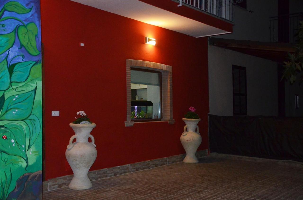 La Tana Delle Lepri Bed & Breakfast Morolo Exterior photo